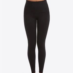 Spanx Look At Me Now High Waisted Seamless Slimming Shaping Leggings Black Small